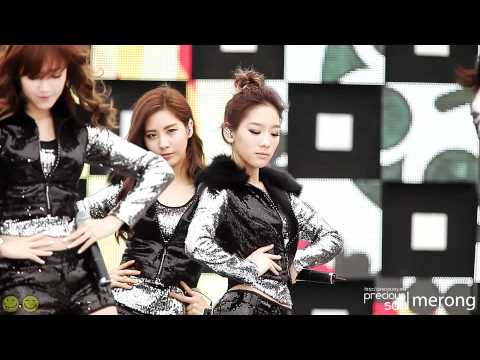 [Fancam] 111015 Taeyeon - Hoot