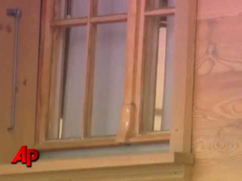 Raw Video: Polanski Under House Arrest