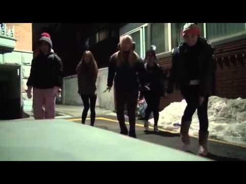 TR Crayon Pop Dancing Queen Ayışığında