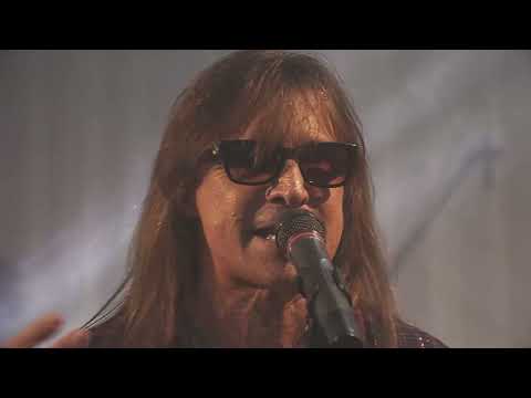 Adrián Barilari - Le Das Mal Nombre Al Amor *LIVE*