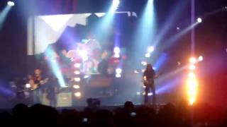 Todo a Cien Fito y Fitipaldis en Talaver de la Reina Feb 2010.MPG