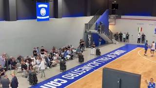 La Pallacanestro Cantù è di nuovo a Cantù: primo giorno di allenamenti nel nuovo palasport
