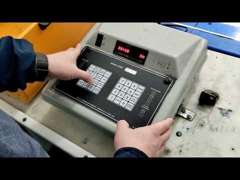 How to Use a Hockey Score Clock