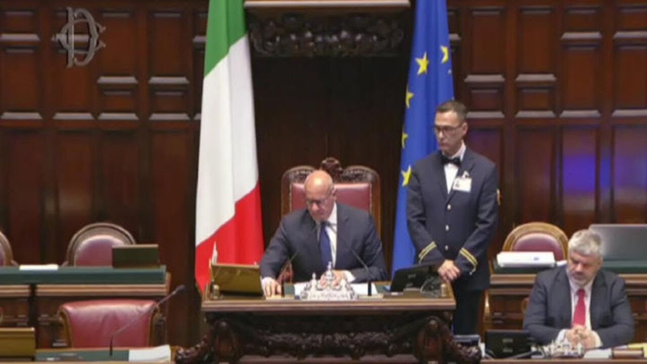 Tajani su Libano: Israele chiarisca attacco a colonna italiana Unifil