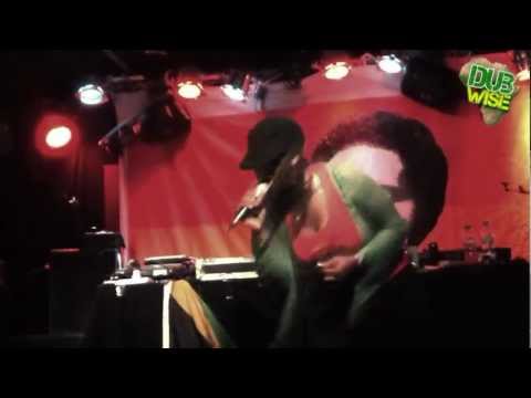 DUBWISE CARNIVAL FEST 2012 - YOUNG WARRIOR FT. 🎤SISTER AISHA "Do You Know"