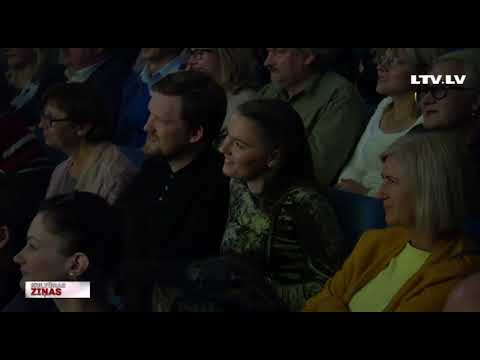 Vjačeslavs Mitrohins svin 50 gadus uz skatuves