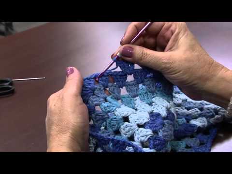 Mulher.com 10/06/2014 - Crochet Pouf Cover by Marta Araújo - Part 2