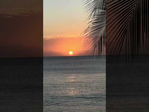 Little Corn Island Sunset - Breathtaking Paradise in Nicaragua 🌅