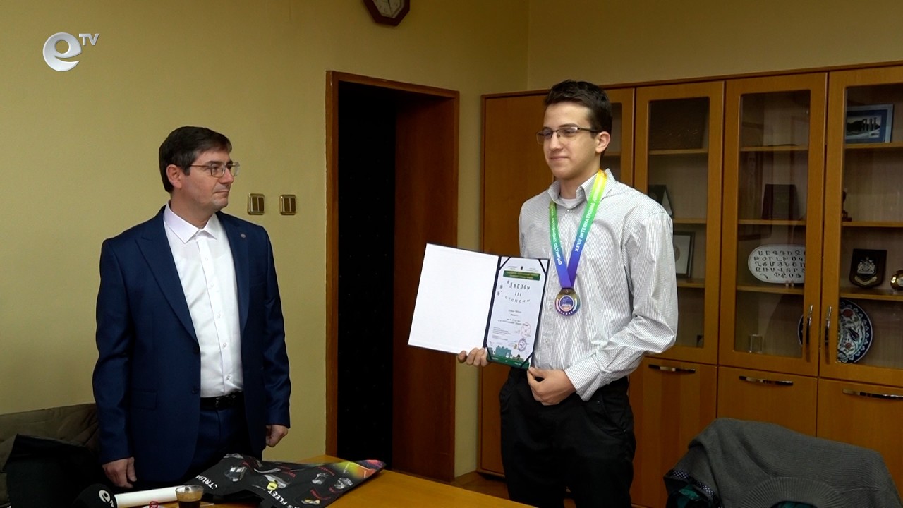 Зрелостникът Атанас Митрев от Кърджали е приет в Харвард с пълна стипендия