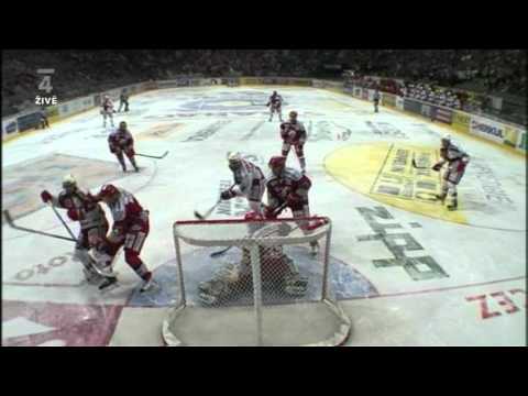 HC Slavia Praha - HC Oceláři Třinec 4:3 - 4. semifinále 2011