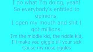 Lady Sovereign - Love Me Or Hate Me Lyrics