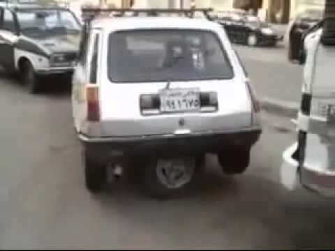 Car With Ingenious Self Parking Wheel !!!