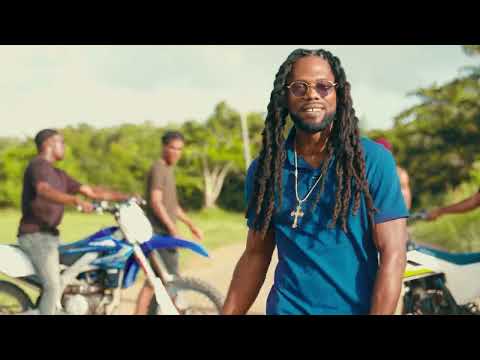 Makadem @MKD14k  -  We're weady (Official Music Video)