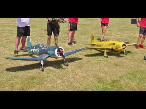 CORSAIR F4U & BEARCAT F8F ZIROLI WW2 RC FIGHTERS DUO DISPLAY - DEANO & GREGG WESTON PARK # 2 - 2022