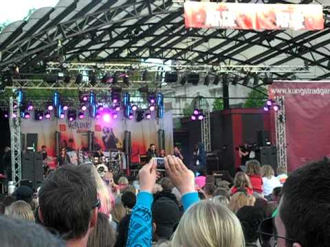 Eric Saade ft J-son - Hearts In The Air (Live Rix FM Festival 22/5/2011)