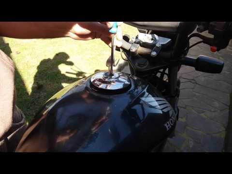 ABRIR A TAMPA DO TANQUE DA MOTO SEM CHAVE (QUALQUER MOTO)