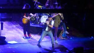 Ian Anderson plays Jethro Tull Thick as a Brick (part.I)