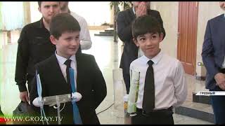 В Грозном прошло торжественное собрание, приуроченное к Международному дню учителя