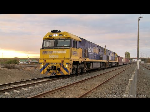 6PM6 With 66 Container Wagons (18/3/2019) - PoathTV Australian Trains & Railways