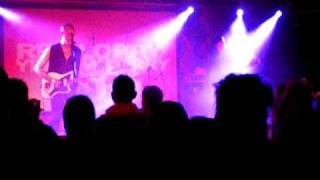 red lorry yellow lorry generation live black out roma 16 10 2009