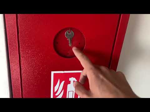 2013 Mod Elektro Mosev Elevator in Soviet Apartment Building in Praha Teplická 277/26