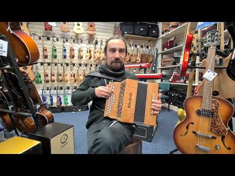 Ricardo playing a Sherwood Stowe II Melodeon @ Hobgoblin Music Birmingham