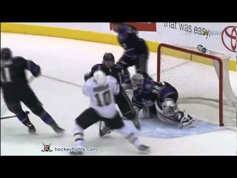 Brenden Morrow vs Mike Richards January 12th 2012