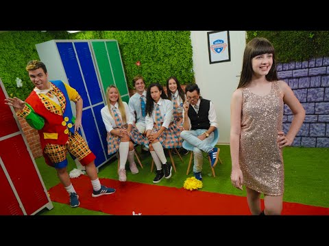 GIOVANNA E O DESFILE DE MODA COM SEU IRMÃO LUCCAS NETO (UM DESASTRE)