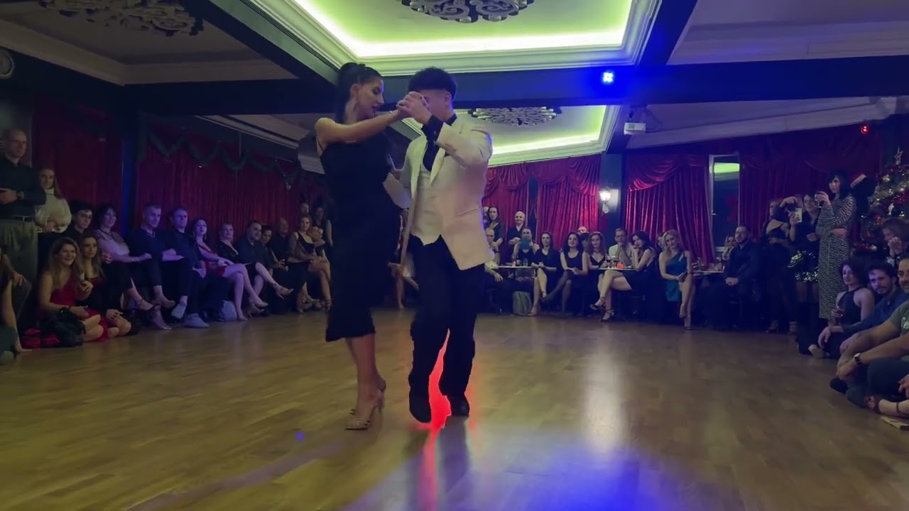 Lucas Gauto & Naima Gerasopoulou -El viejo Vals - Milonga el Cabeceo Athens