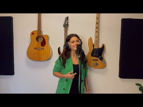 Camelia Crisan - Pas cu pas COVER (Andra) Home Studio Session