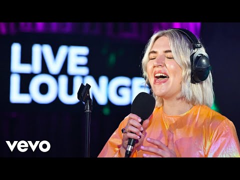 Self Esteem - Wizardry in the Live Lounge