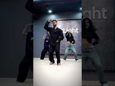 Chamma Chamma Full Version ! Join us for workshops ! Details - 8208802225