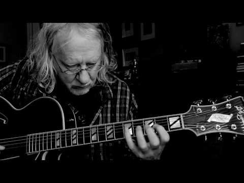 Linear Etude Em#6 by William Bay - Rob MacKillop