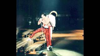 10. Staying Power/Dragon Attack/Improv (Queen-Live In Birmingham: 9/2/1984)