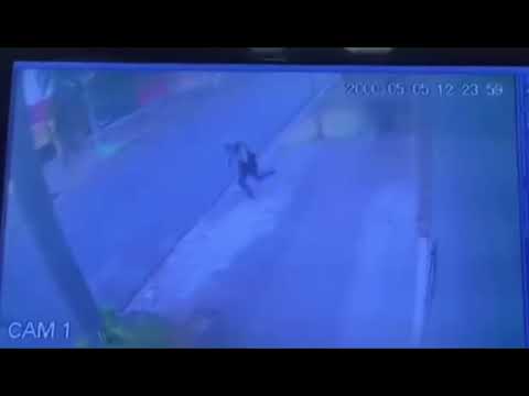 Intentaron asaltar a una mujer policía que se defendió a los tiros e hirió a un ladrón que pidió clemencia