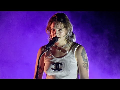 Tove Lo, Moments (piano version), live at SF Masonic, San Francisco, CA, Feb. 27, 2020 (4K)