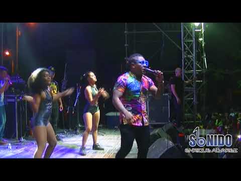 Rey Three Latino Hierba mala