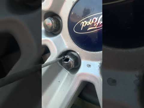 Lug nuts spin but don’t open solved.