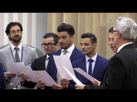 Grup bărbătesc - veniți cu lumini