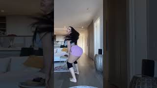 Busty Arab Girl | Busty Arab Model | Busty Muslim Girl #arabgirl #bustycurvygirls #muslimmodel #arab