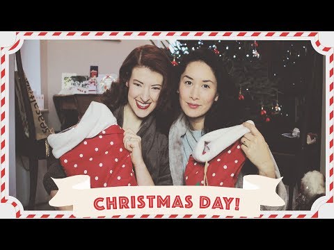 PO Box and Stocking Opening // Vlogmas Day 25 [CC]