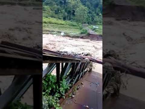 Laisong Village jinam River Bridge completely destroyed by last night's rain and flooded