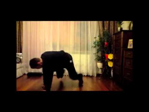 Bboy Teon RRD/Sztewite "Have no to go out side to turn around."