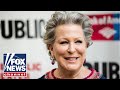 Kristy Swanson Takes A Swing At Bette Midler