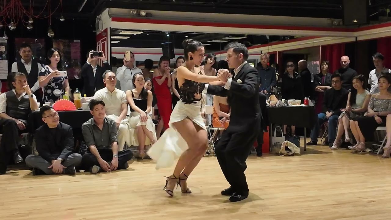 Yanina Quinones and Neri Piliu 3/5 - Lejos De Ti (Rodolfo Biagi) Vals - Hong Kong 2025