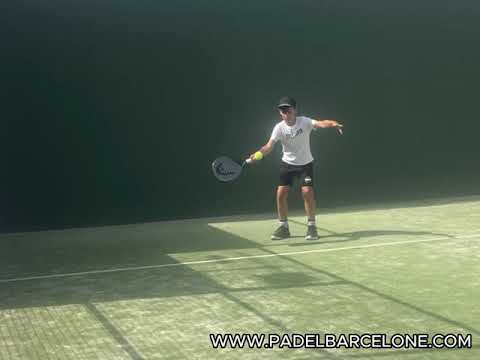 Tyrone en stage de Padel à Barcelone