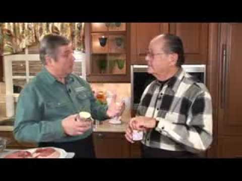 FOODING AROUND (TV SHOW) with RICHARD'S FAMOUS GARLIC SALT