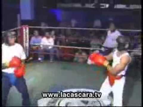 O Lutador que desafiou alguém da platéia!