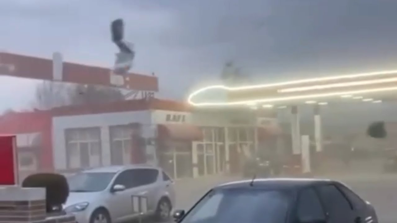 Ուժեղ քամին շարունակում է Ադրբեջանում ավերածություններ անել