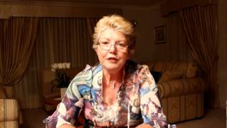 Shelley Argent launches "I Expect Better" - with a message to Julia Gillard